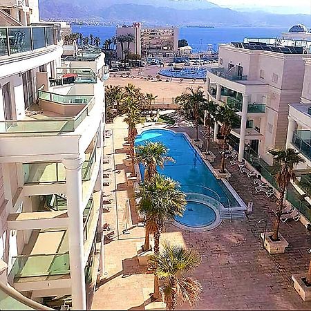 Milana'S Deluxe With Big Patio And Pool Lägenhet Eilat Exteriör bild