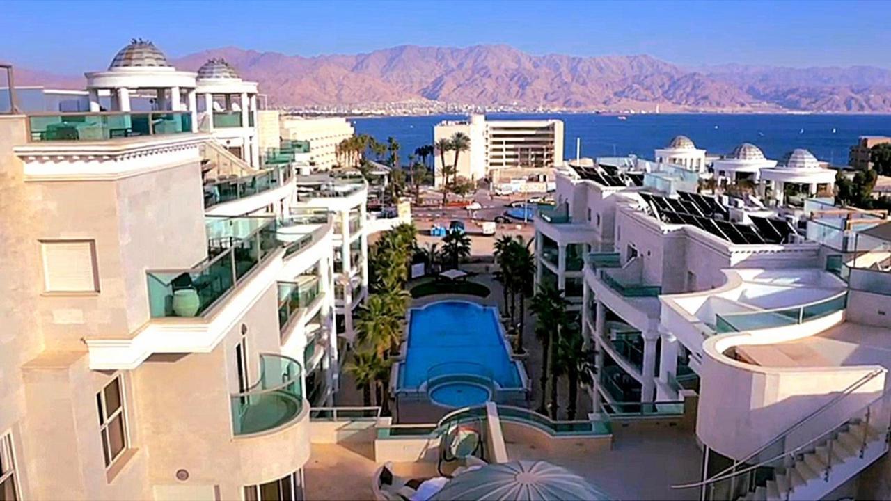 Milana'S Deluxe With Big Patio And Pool Lägenhet Eilat Exteriör bild